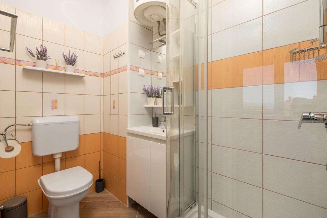 My Way Room, Parking, Sea View, Terrace Fiume Esterno foto